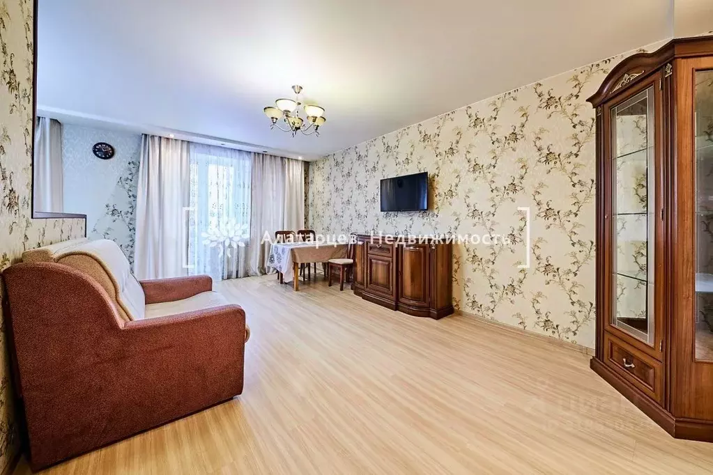 2-к кв. Томская область, Томск просп. Мира, 72А (58.0 м) - Фото 1