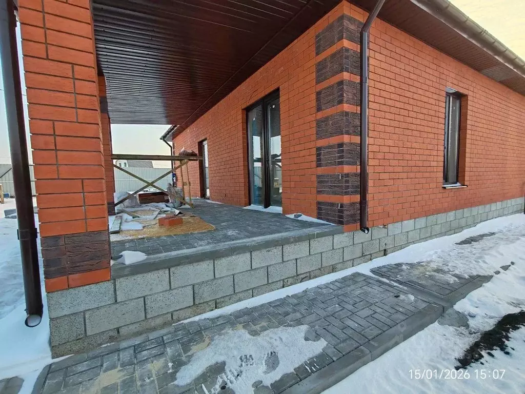 Дом в Белгородская область, Строитель Яковлевский городской округ,  ... - Фото 1