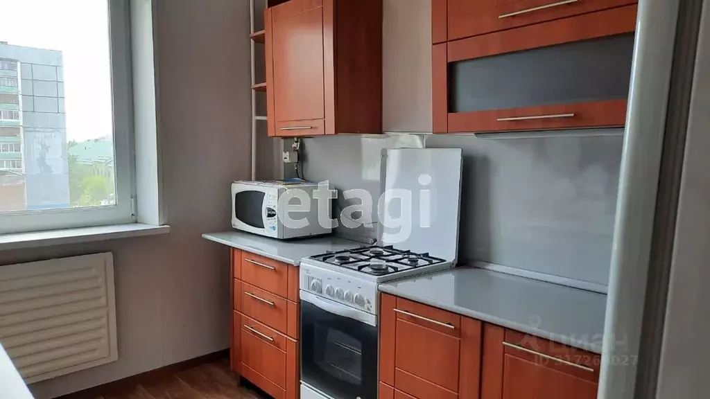 2-к кв. Башкортостан, Стерлитамак ул. Артема, 47 (50.7 м) - Фото 0