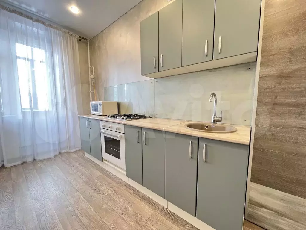 2-к. квартира, 70 м, 8/10 эт. - Фото 0