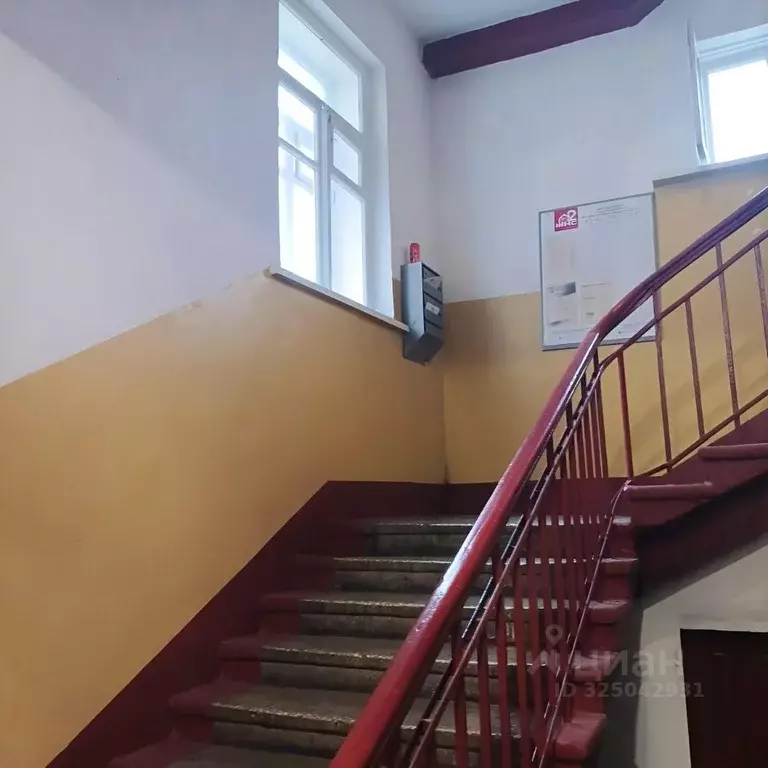 Комната Санкт-Петербург ул. Александра Ульянова, 10 (12.2 м) - Фото 2