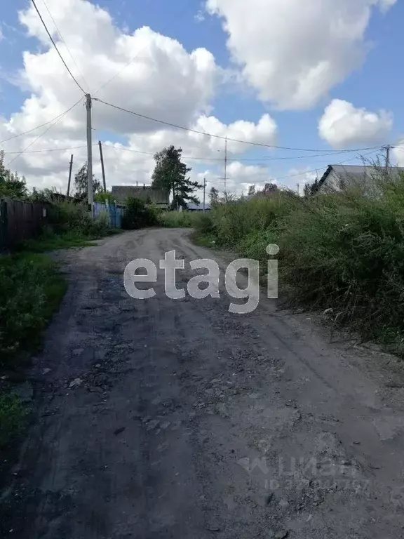 Участок в Алтайский край, Бийск городской округ, пос. Нагорный пер. ... - Фото 1