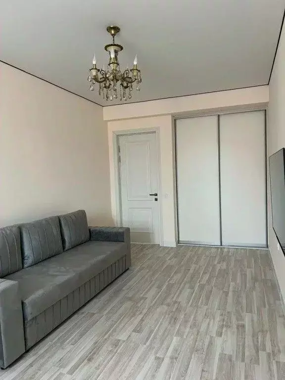 2-к кв. Дагестан, Каспийск ул. Ленина, 98Б (69.0 м) - Фото 1