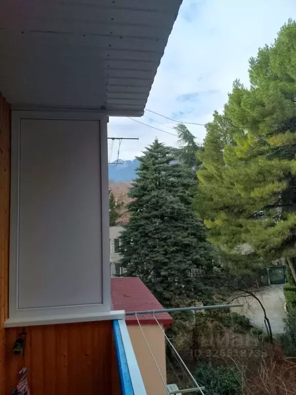 2-к кв. Крым, Алушта муниципальный округ, Партенит пгт ул. Солнечная, ... - Фото 1