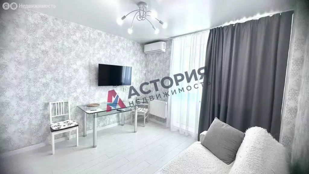 2-комнатная квартира: Тула, Новомосковская улица, 4 (50 м) - Фото 1