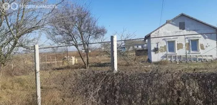 Дом в Сакский район, Лесновское сельское поселение, село Куликовка, ... - Фото 1