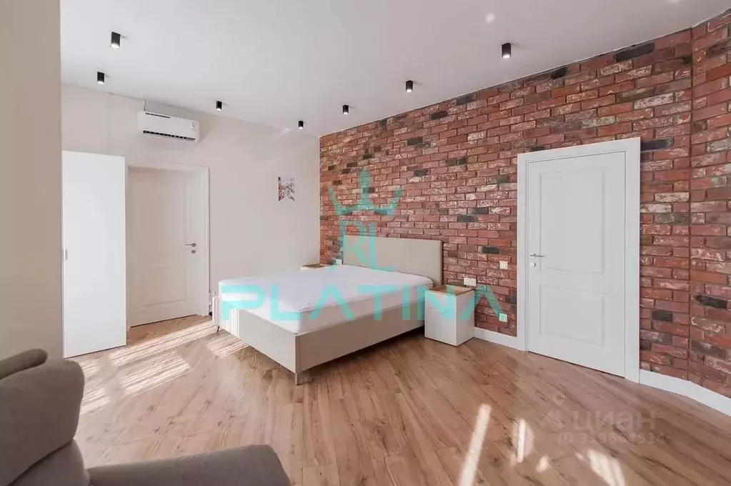 2-к кв. Татарстан, Казань Комсомольская ул., 2 (80.0 м) - Фото 1