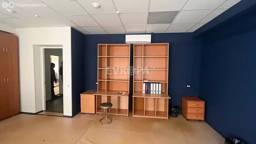 Помещение свободного назначения (220 м) - Фото 1