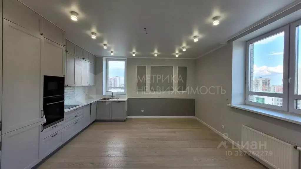 2-к кв. Тюменская область, Тюмень ул. Газовиков, 73 (66.2 м) - Фото 1