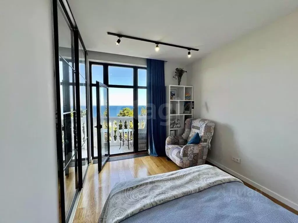 1-к кв. Крым, Ялта муниципальный округ, Ливадия пгт ул. Виноградная, ... - Фото 1