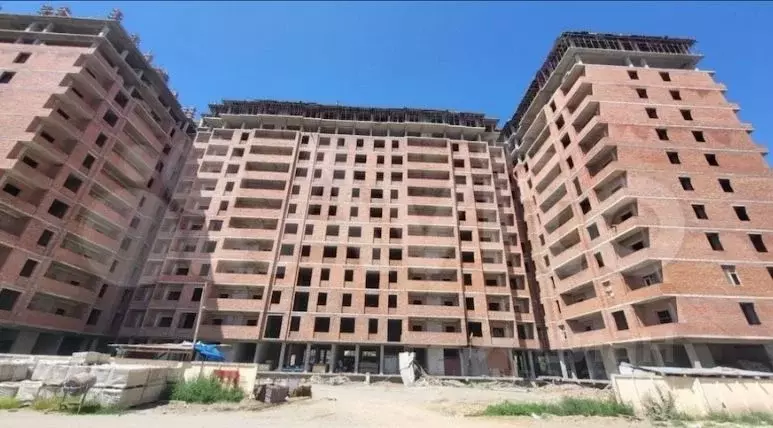 3-к кв. Чеченская республика, Грозный ул. Е.М. Батаевой, 15 (102.0 м) - Фото 0