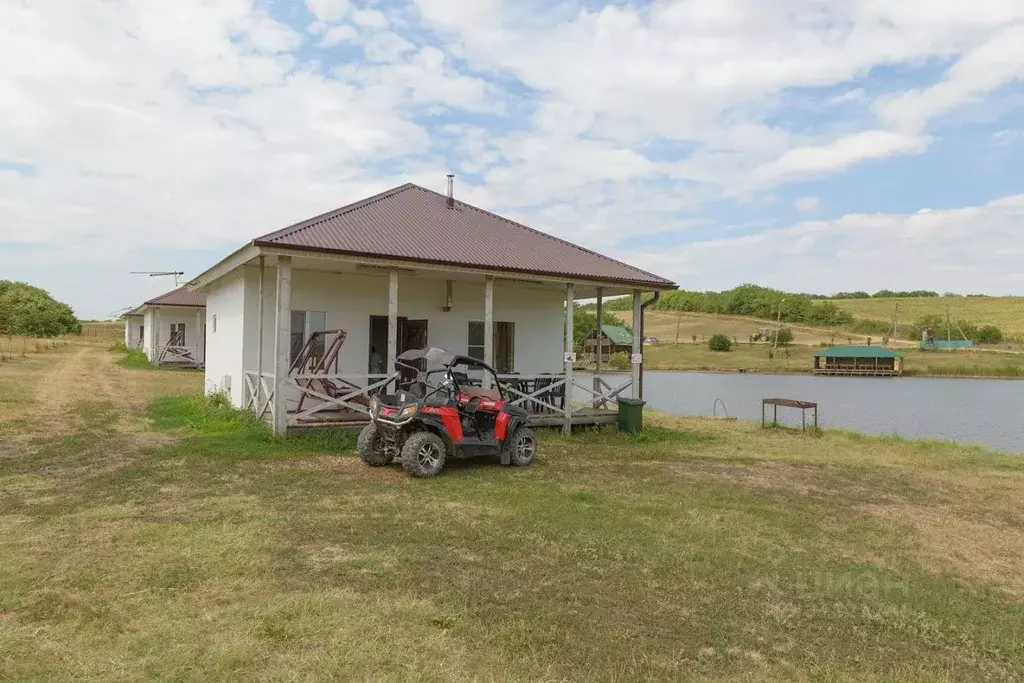 Дом в Ставропольский край, Железноводск городской округ, пос. ... - Фото 1