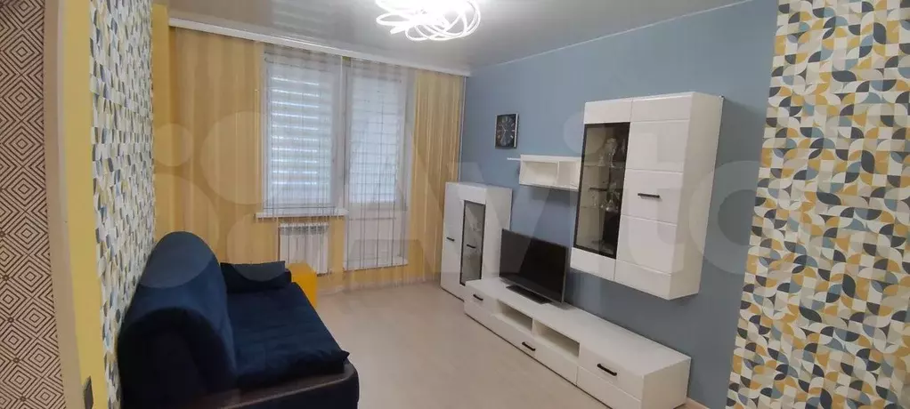 2-к. квартира, 60 м, 1/3 эт. - Фото 0