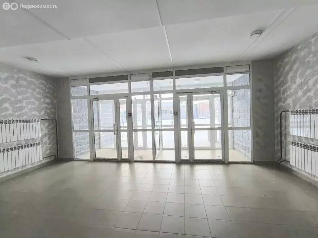 3-комнатная квартира: Омск, 4-я Северная улица, 6 (95.5 м) - Фото 2