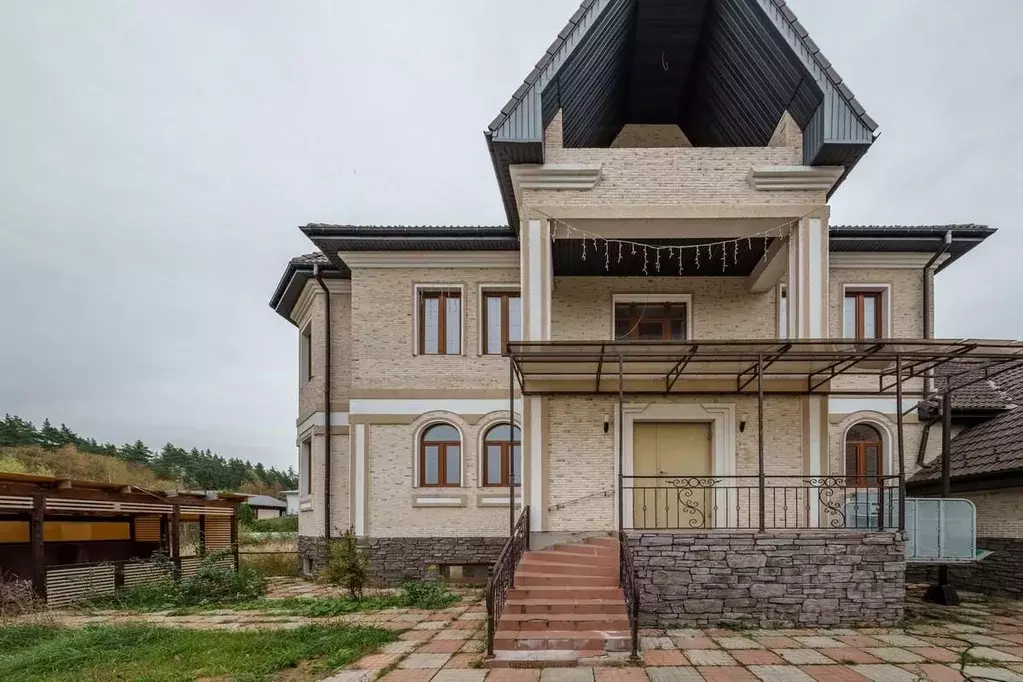 Дом в Московская область, Химки городской округ, д. Голиково, ... - Фото 1