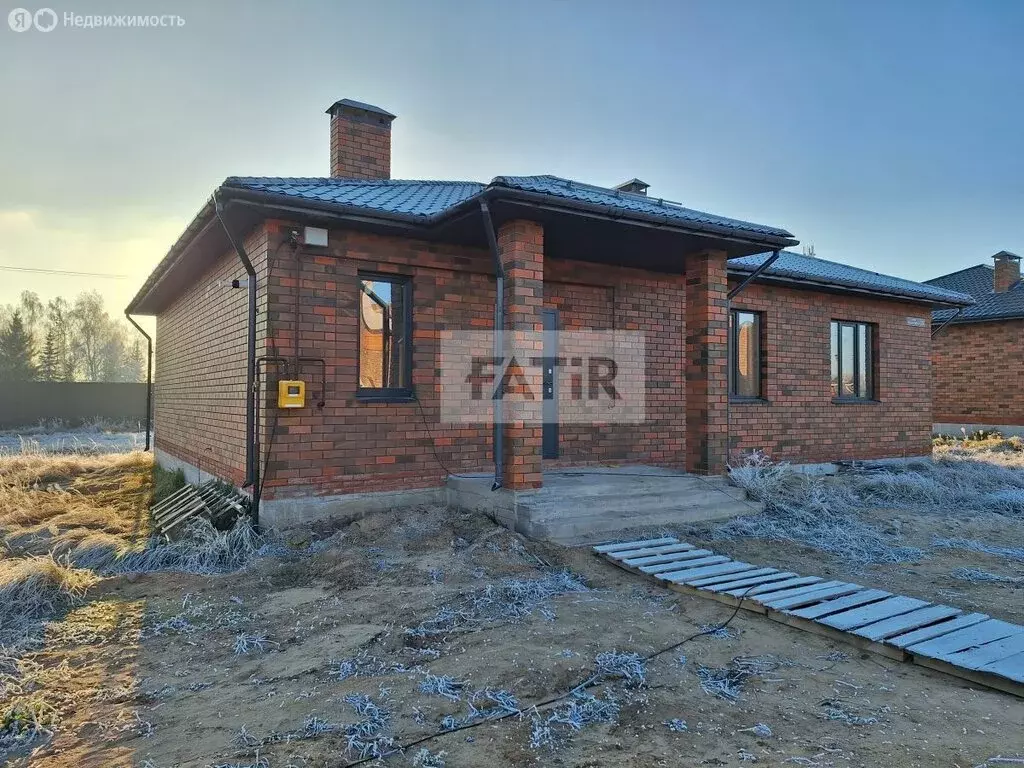 Дом в Песчаные Ковали, улица 100 лет ТАССР (130 м) - Фото 1