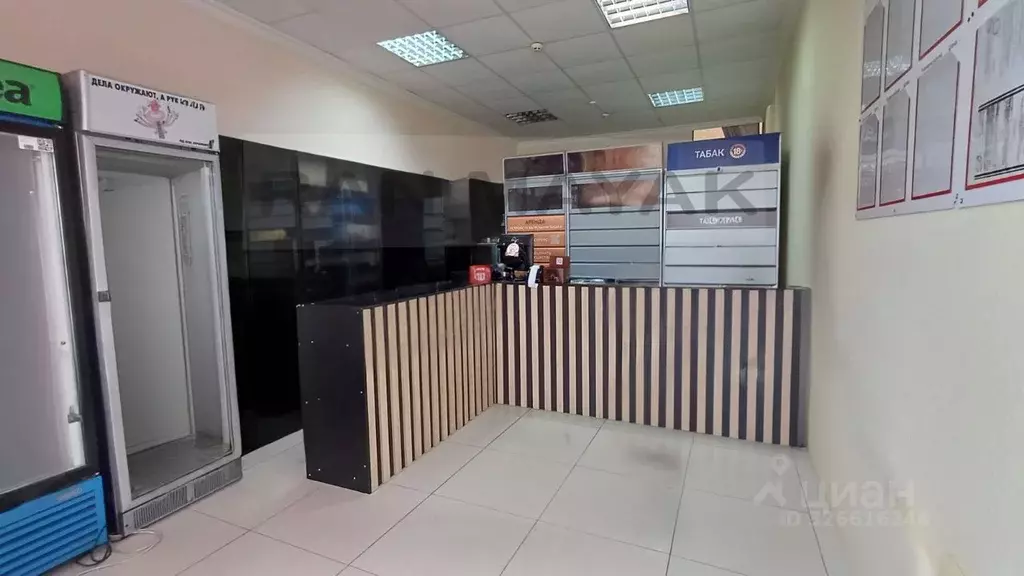 Торговая площадь в Адыгея, Майкоп Крестьянская ул., 210 (67 м) - Фото 1