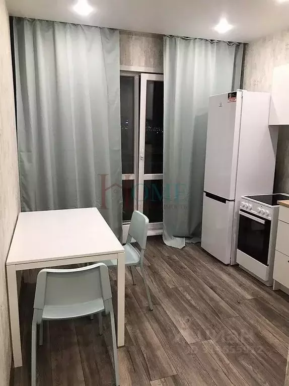 1-к кв. Новосибирская область, Новосибирск ул. Ясный Берег, 17 (39.9 ... - Фото 0