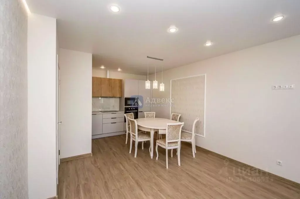 3-к кв. Тюменская область, Тюмень ул. Первооткрывателей, 10 (67.1 м) - Фото 1