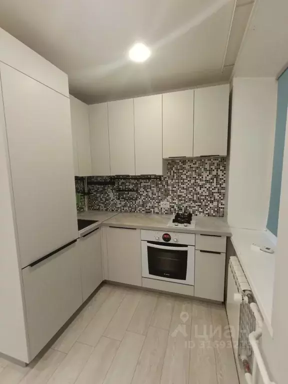 2-к кв. Санкт-Петербург, Санкт-Петербург, Павловск Медвежий пер., 2/5 ... - Фото 0