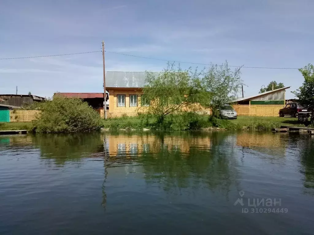 Дом в Свердловская область, Красноуфимский район, д. Голенищево ... - Фото 0