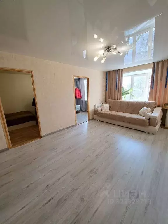 3-к кв. Свердловская область, Екатеринбург ул. Билимбаевская, 32 (61.0 ... - Фото 1