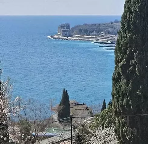 Дом в Крым, Ялта муниципальный округ, Гурзуф пгт ул. Коммунальная, 1 ... - Фото 1