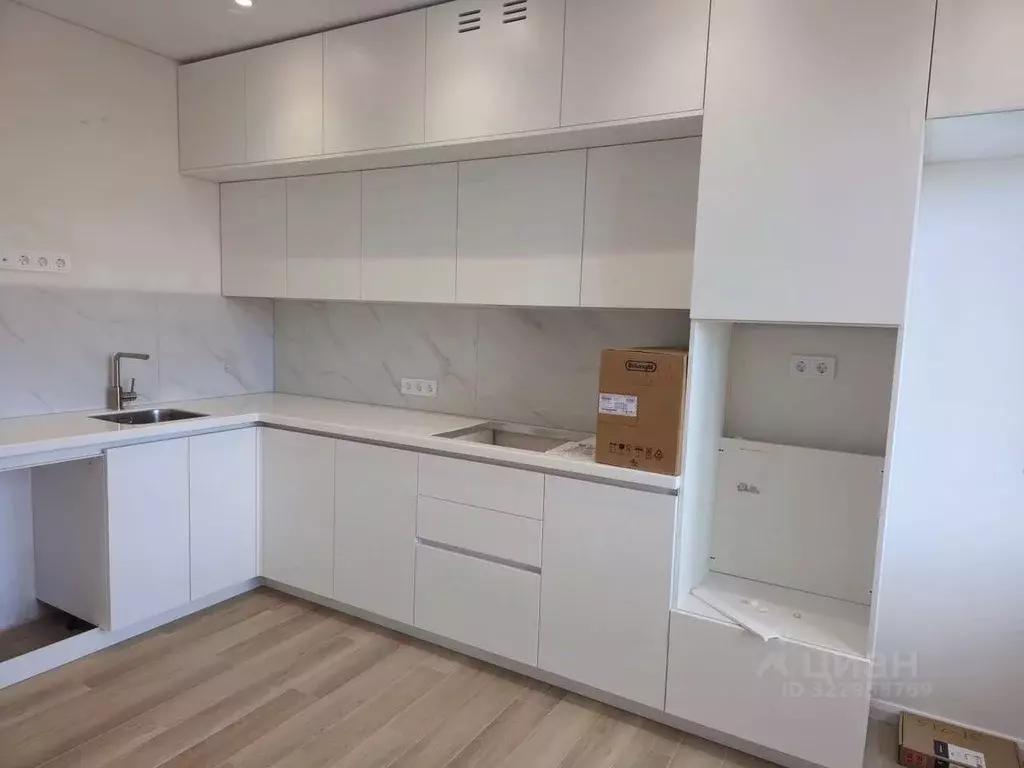 2-к кв. Чувашия, Чебоксары просп. Чебоксарский, 45к2 (81.6 м) - Фото 1