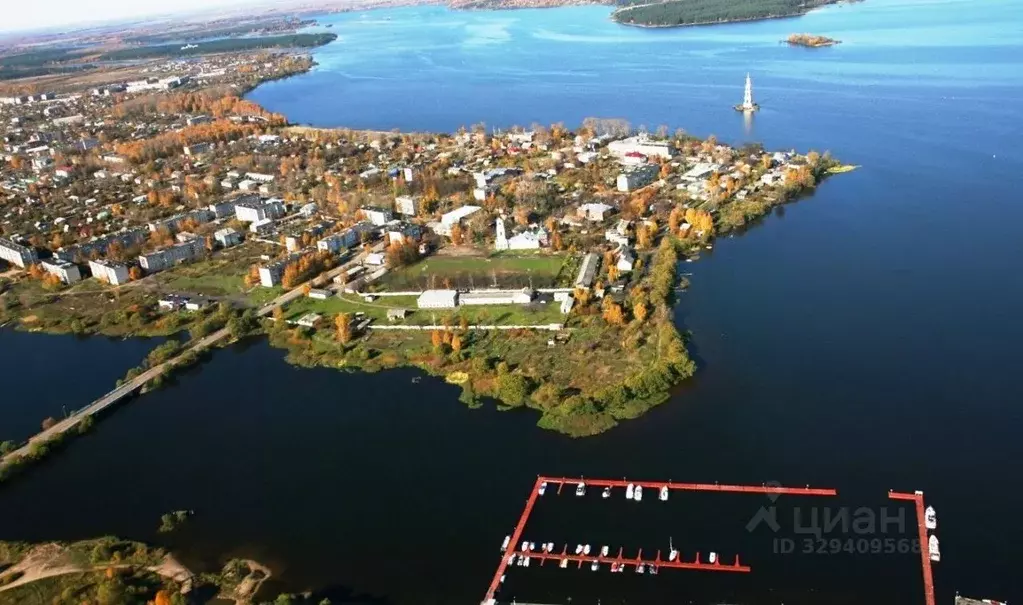 Участок в Тверская область, Калязин ул. Парковая (15.0 сот.) - Фото 1