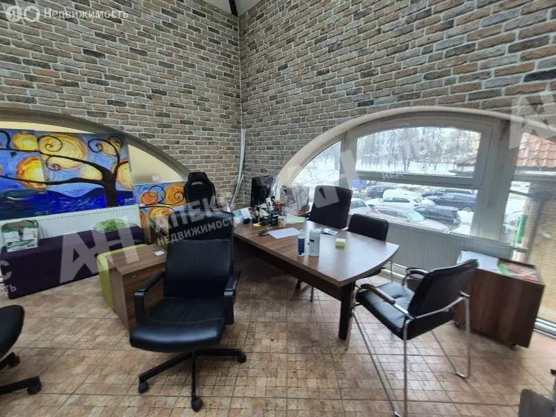 Торговая площадь (150 м) - Фото 1