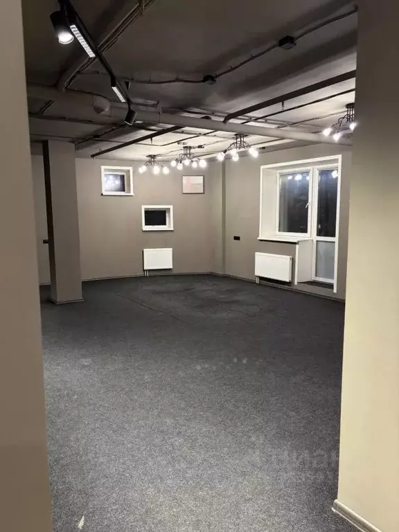Помещение свободного назначения в Омская область, Омск ул. Маршала ... - Фото 1
