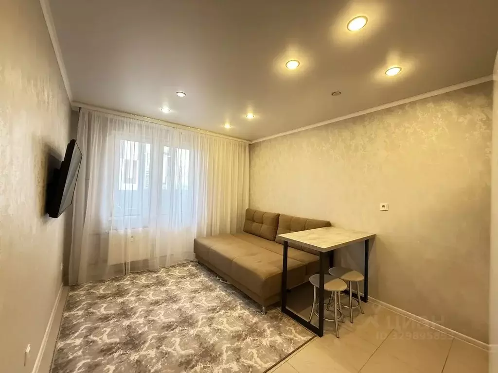 Студия Оренбургская область, Оренбург ул. Автомобилистов, 13 (23.0 м) - Фото 1