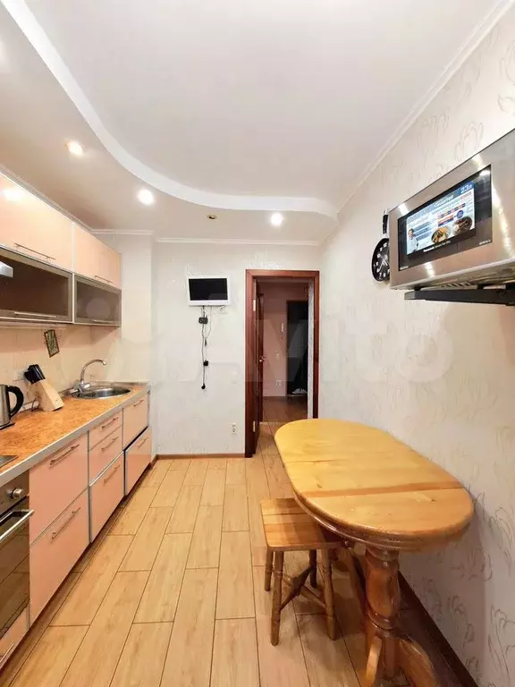 1-к. квартира, 45 м, 1/9 эт. - Фото 1