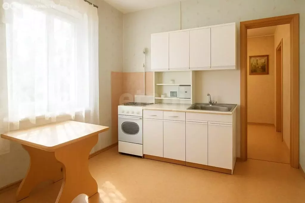 1-комнатная квартира: Омск, улица Малиновского, 10 (37.1 м) - Фото 1