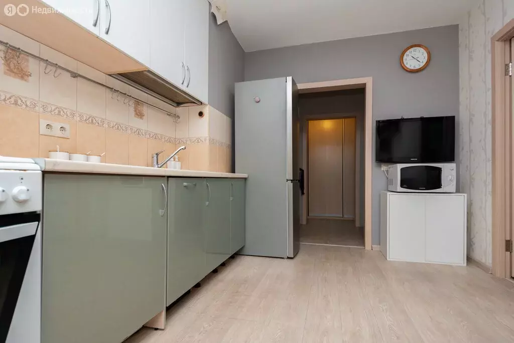 3-комнатная квартира: Иркутск, Байкальская улица, 251 (65.9 м) - Фото 2