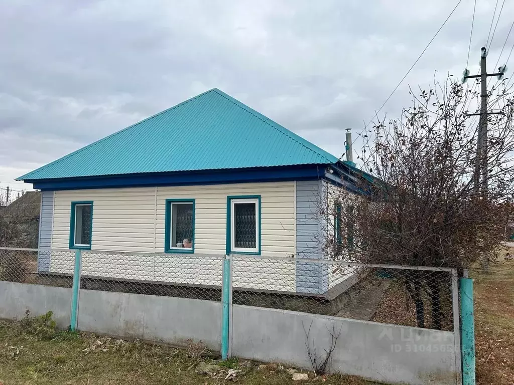Коттедж в Башкортостан, Миякинский сельсовет, с. Киргиз-Мияки ул. ... - Фото 1