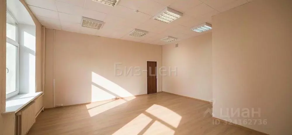 Офис в Санкт-Петербург Каменноостровский просп., 40 (34 м) - Фото 1