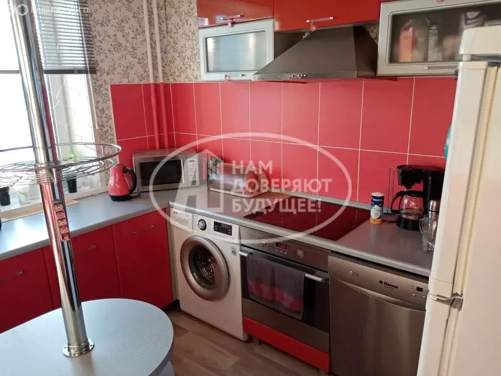 2-комнатная квартира: Добрянка, улица Победы, 9 (53 м) - Фото 1