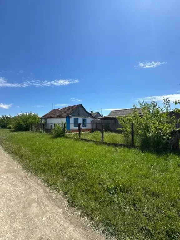Дом в Краснодарский край, Крымский район, Варениковская ст-ца ул. ... - Фото 1