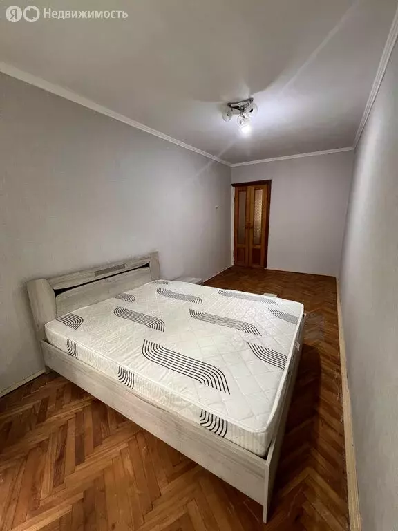3-комнатная квартира: Нальчик, улица Ватутина, 32 (66 м) - Фото 0