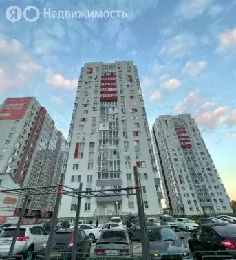 1-комнатная квартира: Тюмень, улица 50 лет Октября, 75к2 (49.1 м) - Фото 0