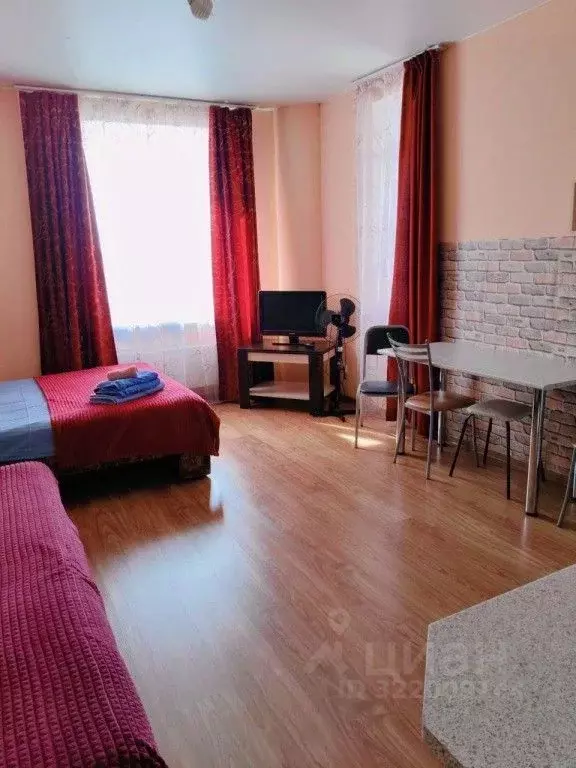 1-к кв. Тюменская область, Тюмень ул. 50 лет ВЛКСМ, 13к2 (31.0 м) - Фото 1