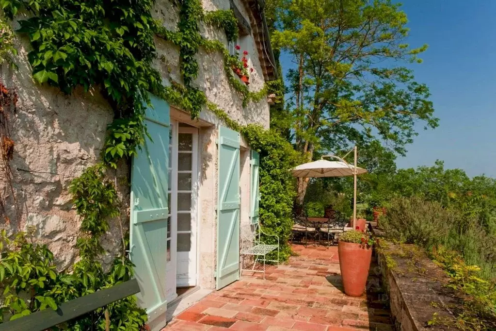 Дом в Краснодарский край, Сочи городской округ, с. Черешня  (560 м) - Фото 1