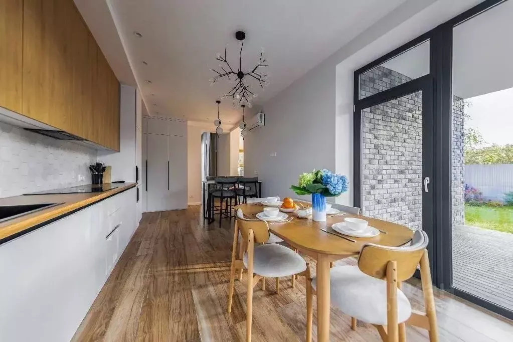 Дом в Московская область, Наро-Фоминский городской округ, д. Сырьево  ... - Фото 1