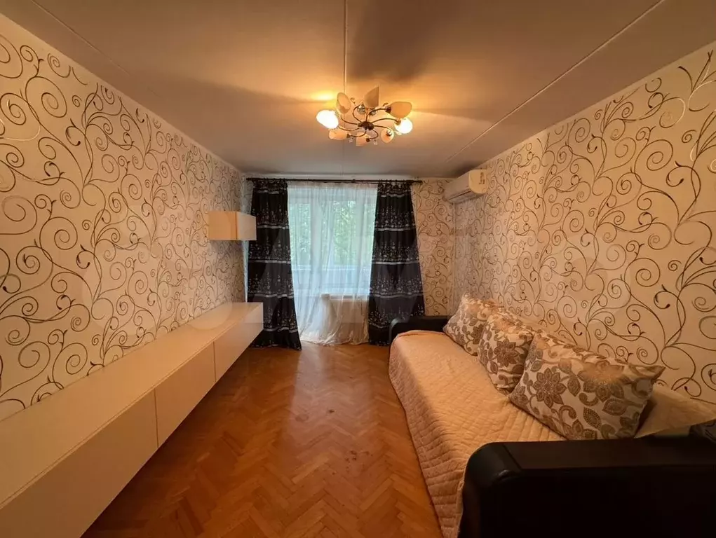 2-к. квартира, 43 м, 4/9 эт. - Фото 1