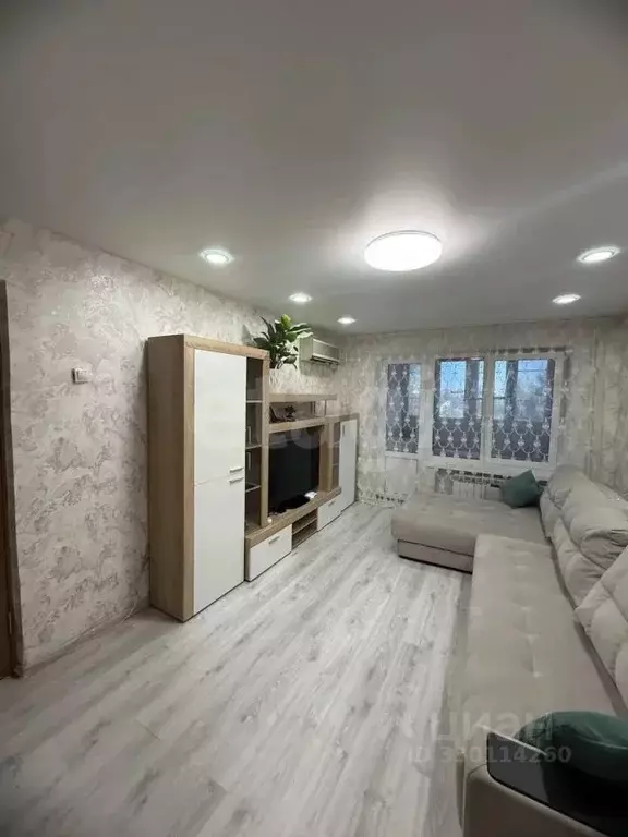 3-к кв. Калмыкия, Элиста 1-й мкр, 45 (60.0 м) - Фото 1