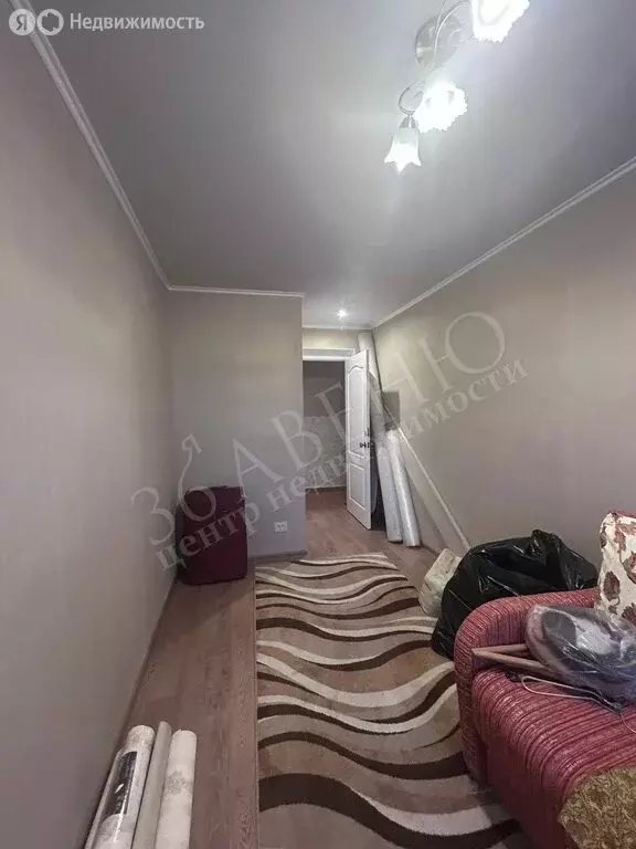3-комнатная квартира: Воронеж, улица Ворошилова, 26 (56 м) - Фото 1