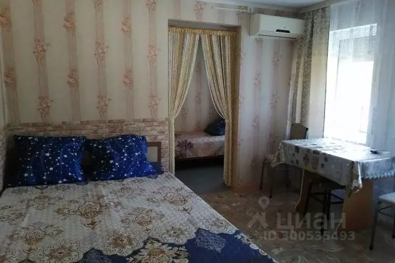 Дом в Краснодарский край, Ейск Краснодарская ул., 62 (20 м) - Фото 1