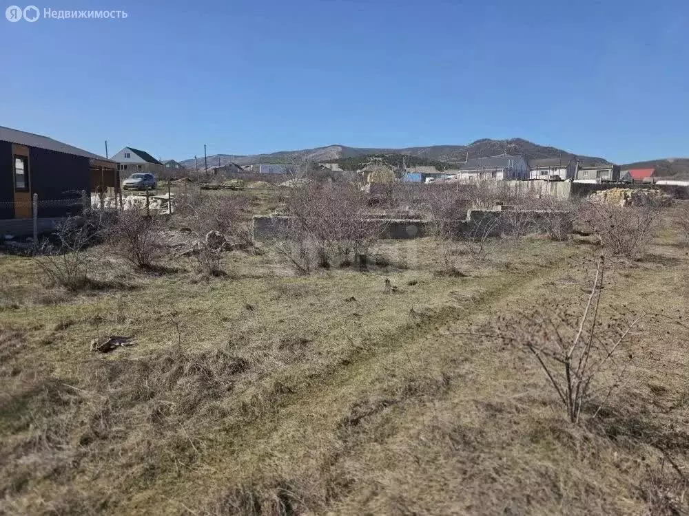 Участок в Старый Крым, улица Исаева (6 м) - Фото 1