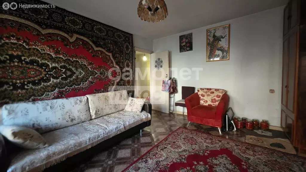 3-комнатная квартира: Владивосток, улица Шошина, 3 (62.5 м) - Фото 1